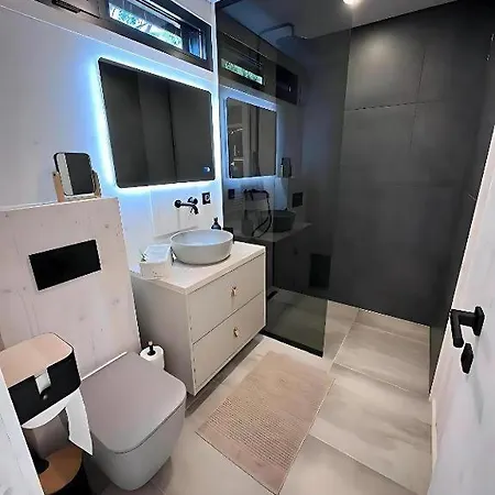 度假居 10gardens Mobile No 3 With Sauna And Jacuzzi 普利拉卡